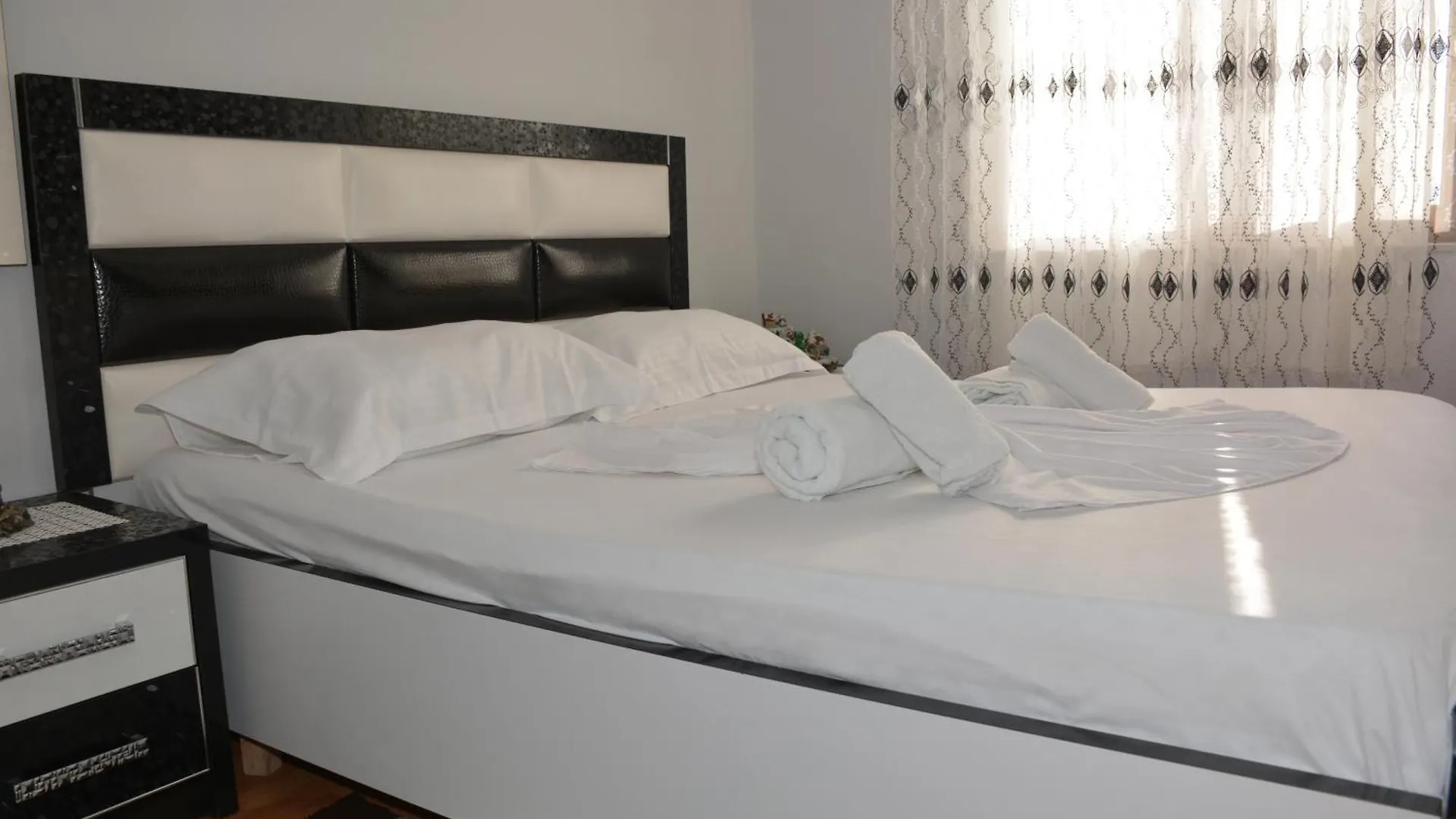 Guesthouse Luli Muca Zhaban